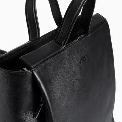 Bree Pure 15 Laptoprucksack In Schwarz 7 Bree Pure 15 Laptoprucksack In Schwarz -Modetaschen Geschäft compressed 000000000422900015 3 DETAILh3iJiphPnlZpa