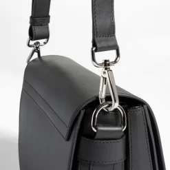 Bree Tia 2 Saddle Bag In Schwarz -Modetaschen Geschäft compressed 240