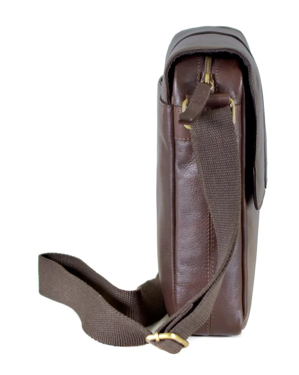 Ledertasche Mit Überschlag Und Schulterriemen 5 Ledertasche Mit Überschlag Und Schulterriemen – Bild 3