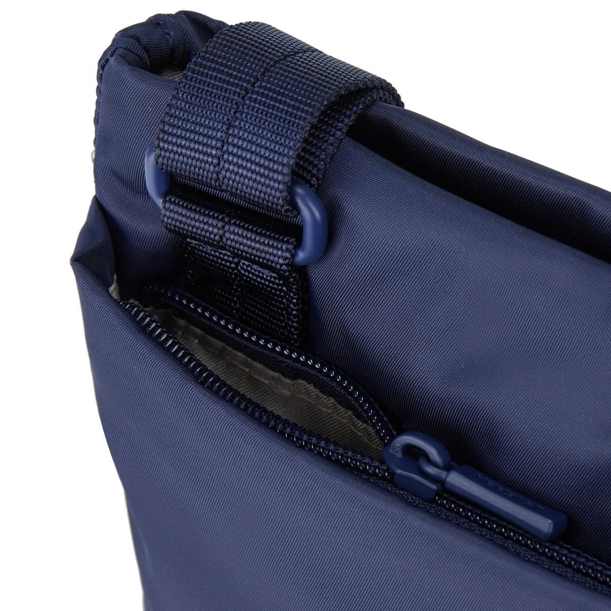 Leonce Small Vertical Crossover RFID In Total Eclipse 10 Leonce Small Vertical Crossover RFID In Total Eclipse – Bild 8