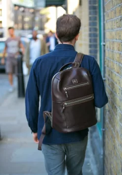 Berlin - 13" Laptop-Backpack Aus Leder In Braun -Modetaschen Geschäft compressed articleImages2 3 8 3815 3